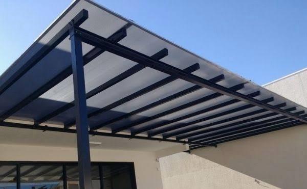 Cobertura Deslizante em Policarbonato Alveolar 2